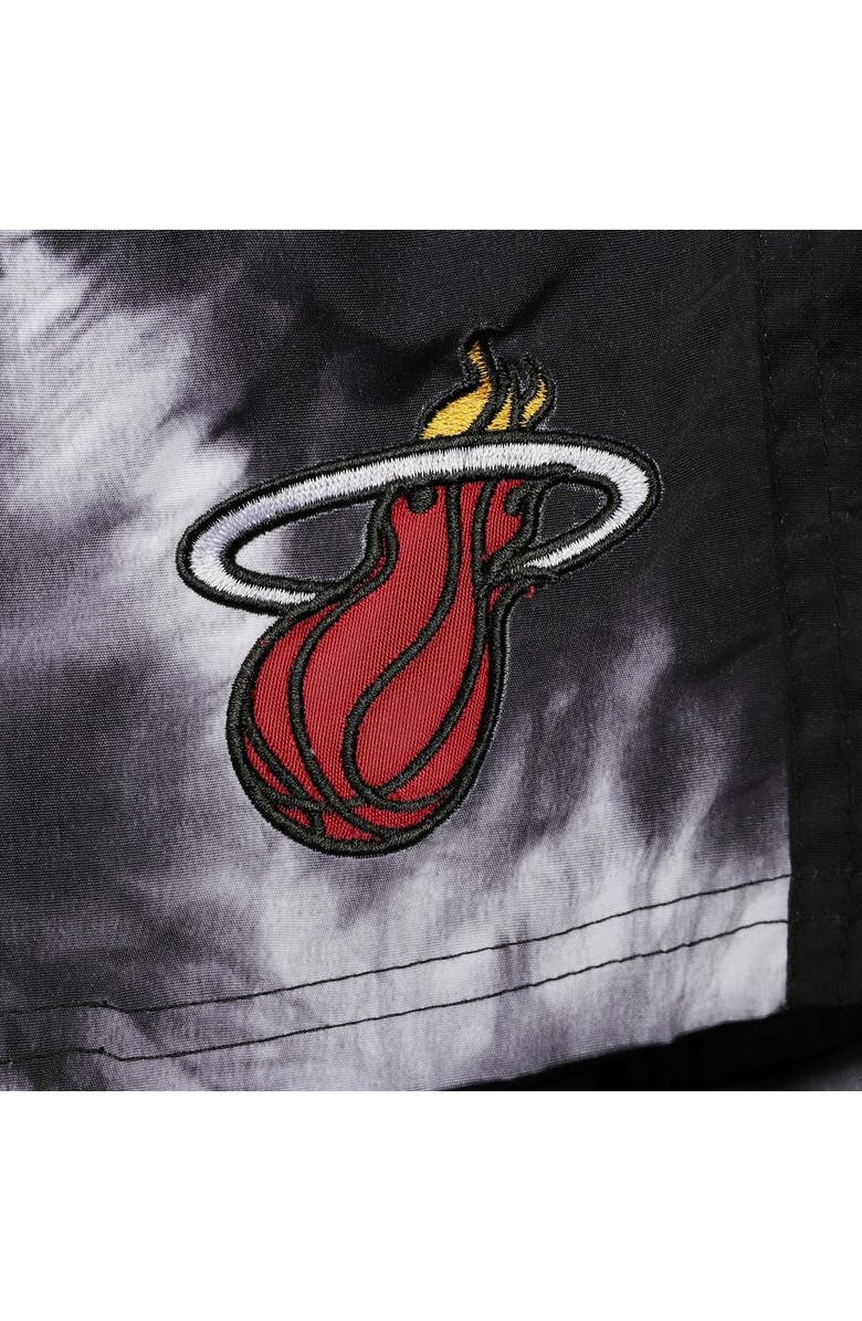 G-III SPORTS BY CARL BANKS Men's G-III Sports by Carl Banks Black Miami Heat Splash Volley Swim Shorts, Alternate, color, 