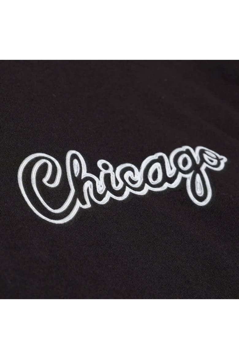Men's Mitchell & Ness Black Chicago Bulls Chrome Heritage T-Shirt, Alternate, color, Black