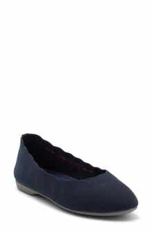 SKECHERS Cleo Style Slip-On Sneaker