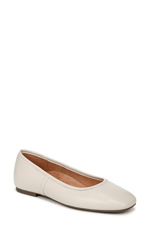 Orinda Square Toe Flat (Women)