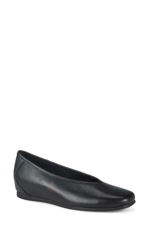 Ryalie Faux Leather Flat