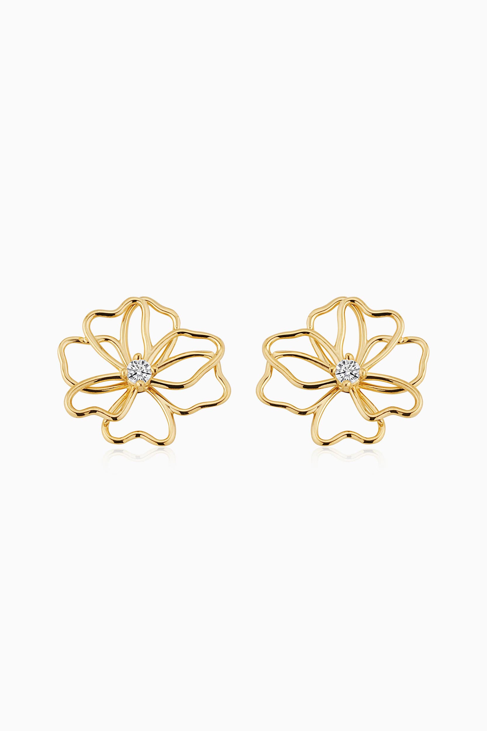 Oradina 14K Yellow Gold Full Bloom Studs 