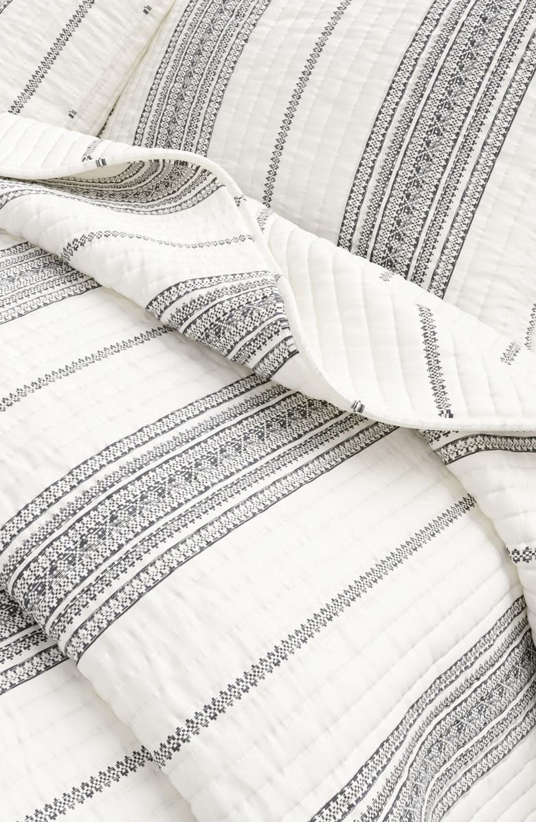 Woven & Weft Farmhouse Stripe Quilt Set, Alternate, color, Grey