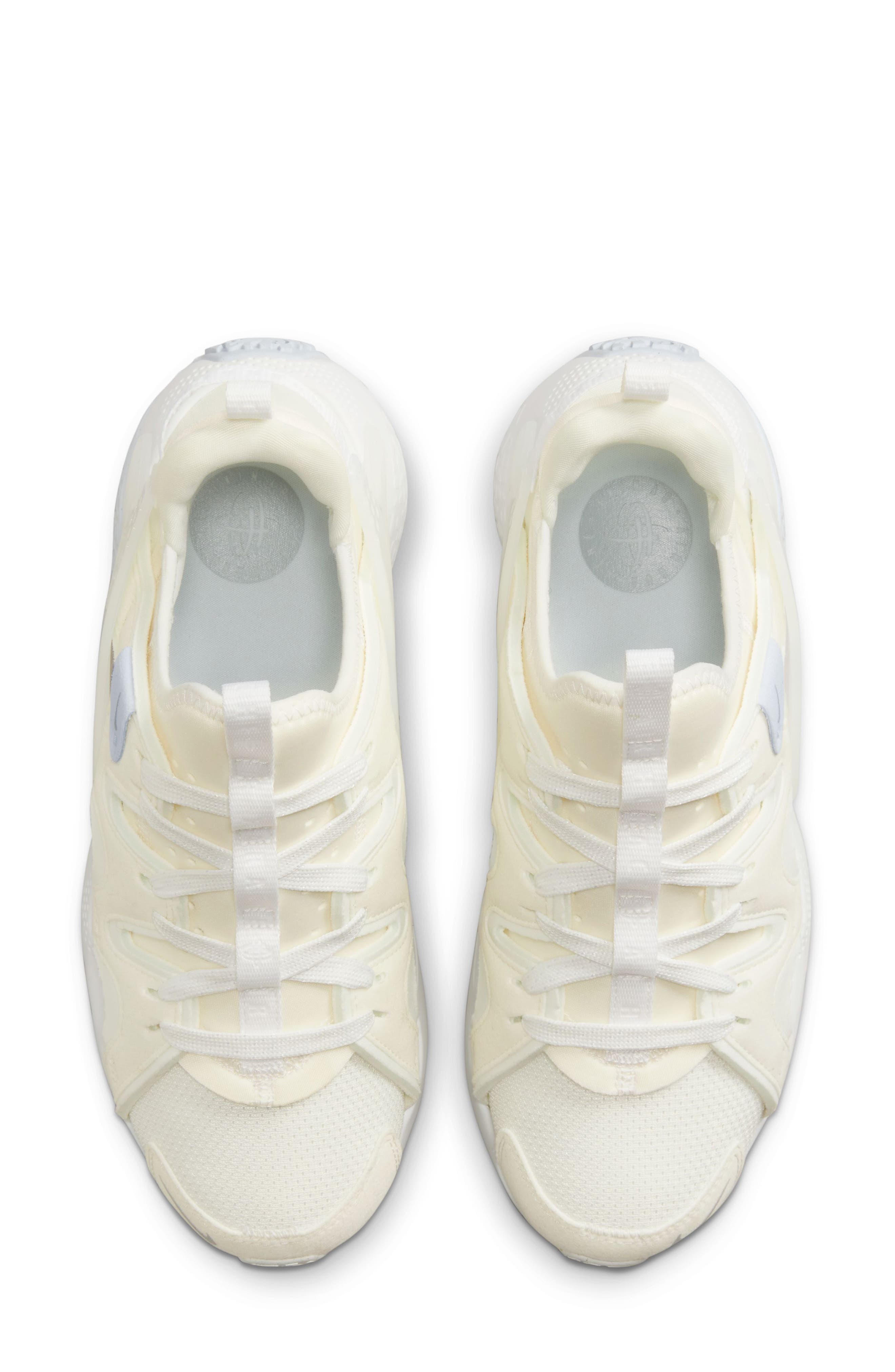 Nike Air Huarache Craft Sneaker, Alternate, color, 