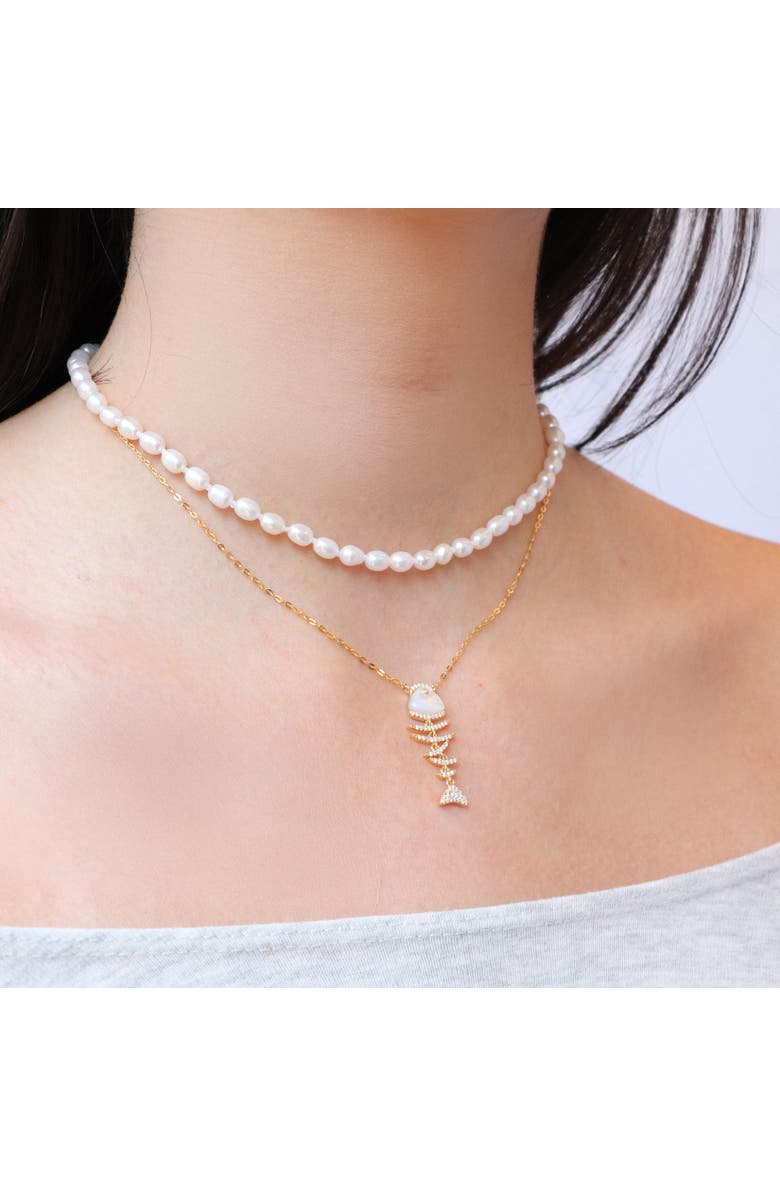 The Lovery Fine Jewelry Mother of Pearl Fish Necklace, Alternate, color, Mother Of Pearl