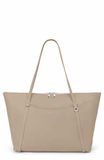 Voyageur Q Nylon Tote