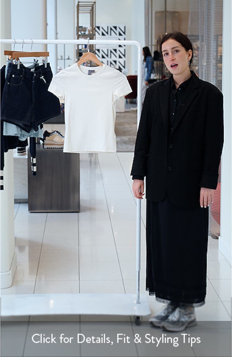 Explorer Sculpt Rib Performance T-Shirt, sales video thumbnail