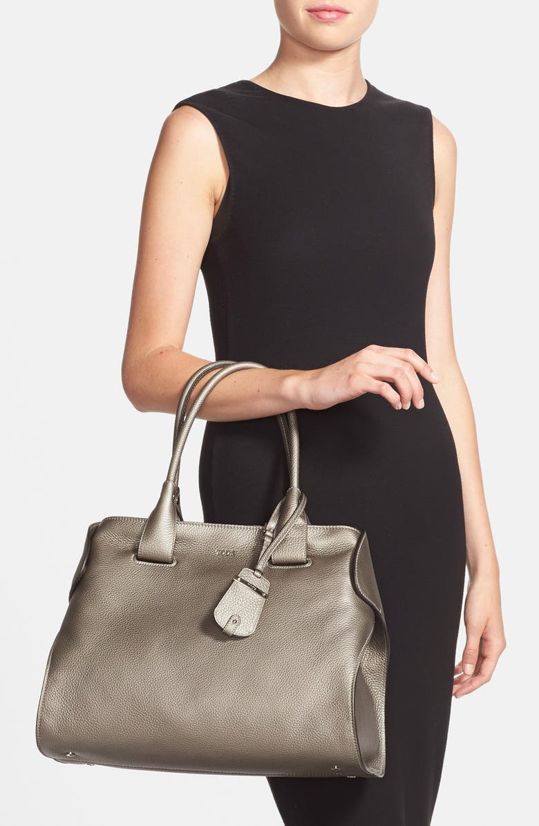 Tod's , Alternate, color,