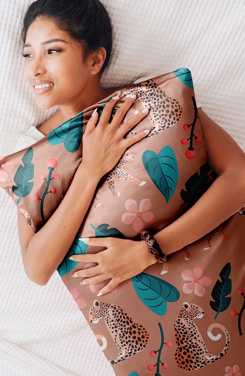 Luxury Home Satin 5-Piece Sleep Set, Alternate, color, Wild Safari