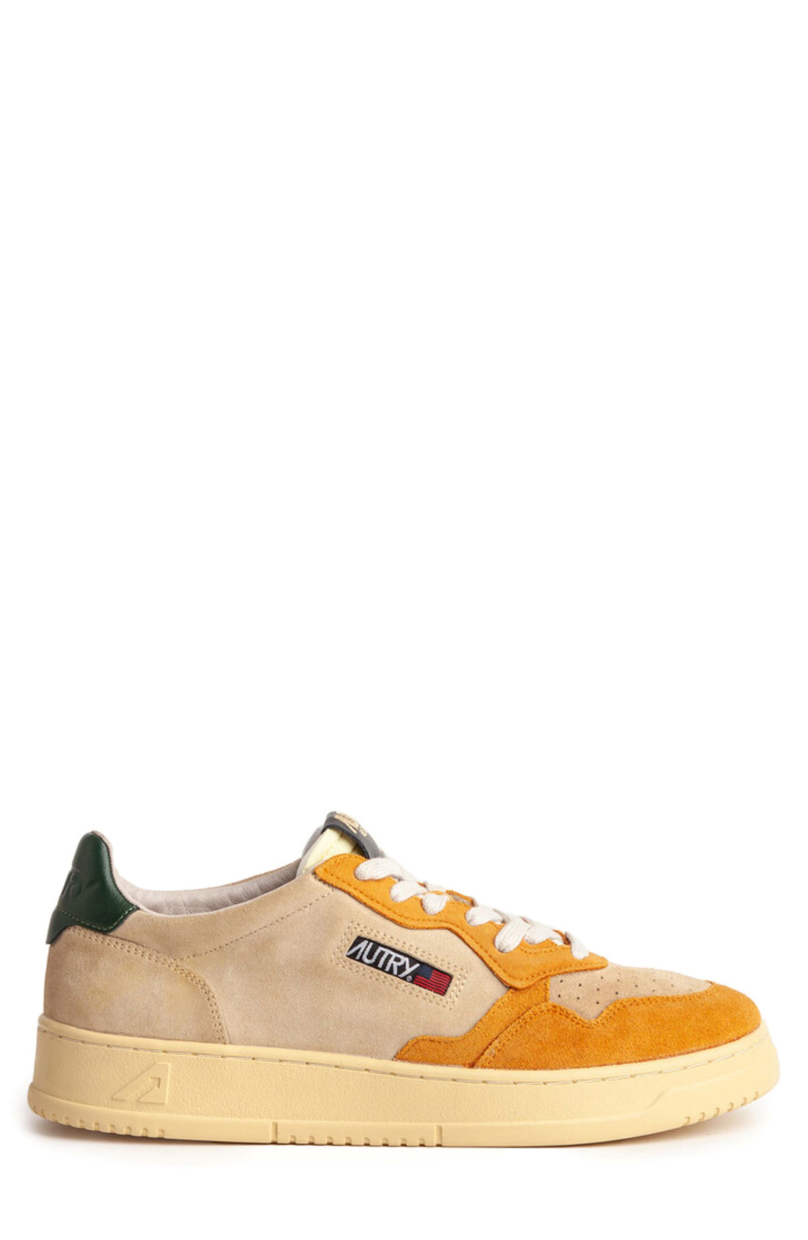 AUTRY Medalist Low Sneaker, Alternate, color, Ecru/ Orange Suede