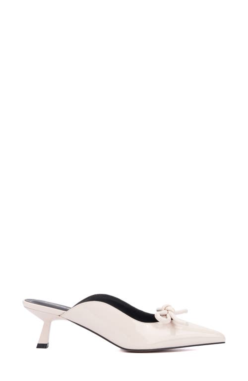 Torgeis Tamyra Pointed Toe Pump In Beige