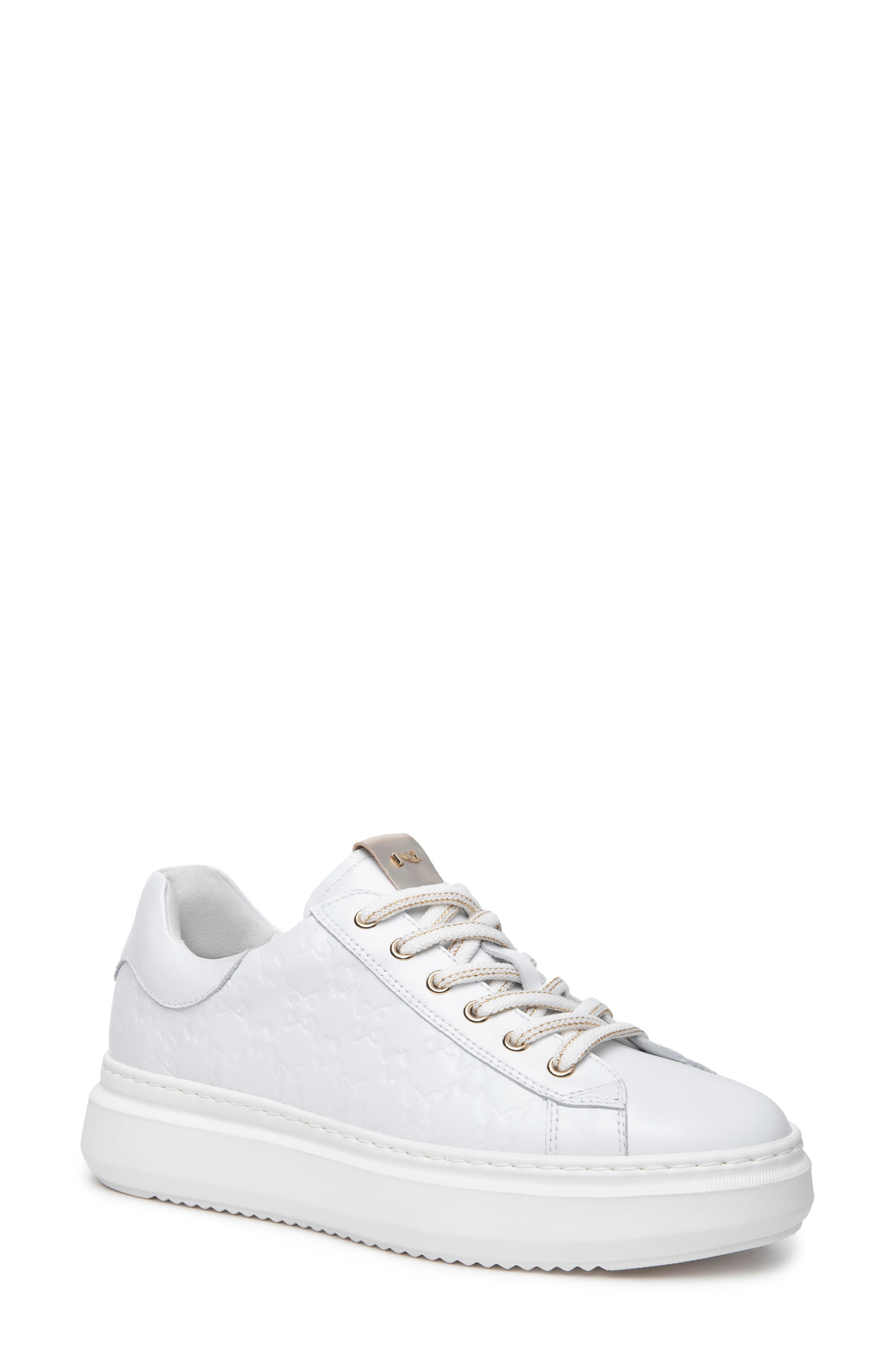 Clean Retro Platform Sneaker