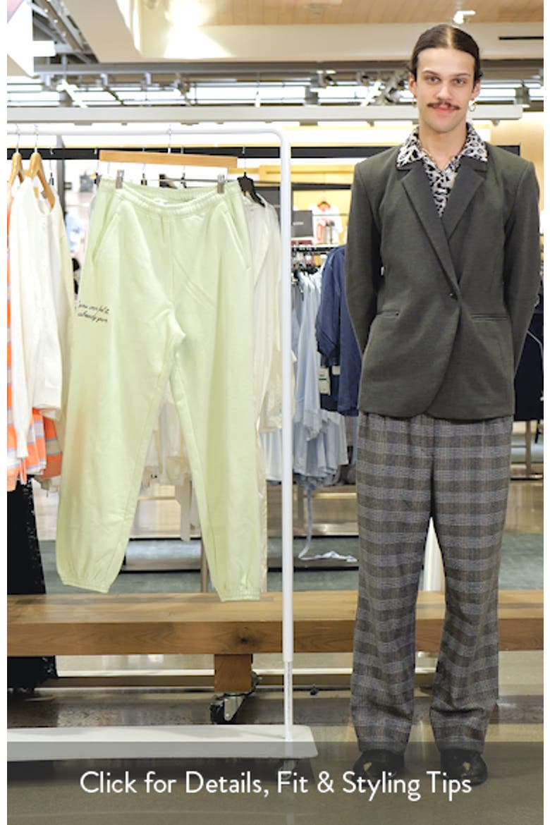 Manifest Fleece Joggers video