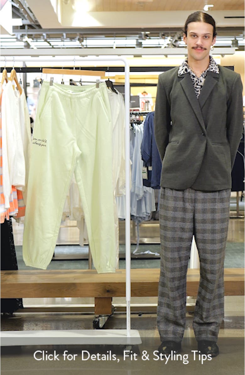 Manifest Fleece Joggers, sales video thumbnail