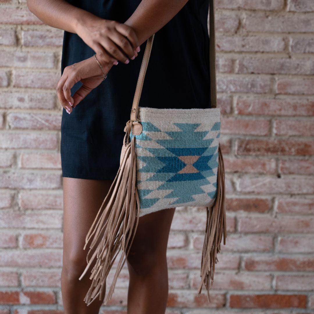 Viento Dulce Fringe Crossbody, Alternate, color, Beige