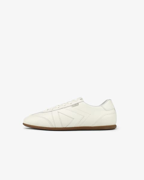Iris Streamlined Low-Top Sneaker