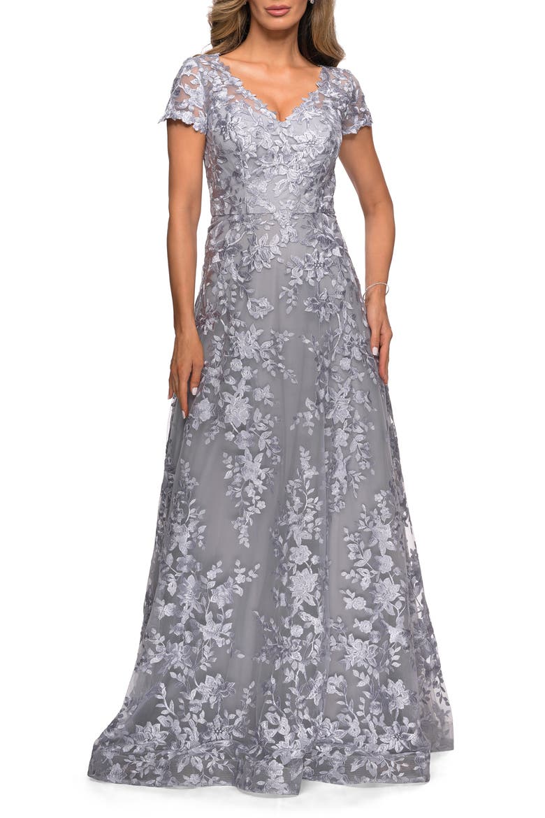 Long Lace Evening Dress with Cap Sleeves, Main, color, Platinum