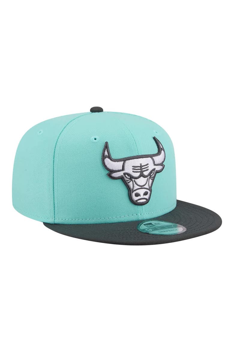 Men's New Era Turquoise/Charcoal Chicago Bulls Color Pack Two-Tone 9FIFTY Snapback Hat, Alternate, color, Turquoise