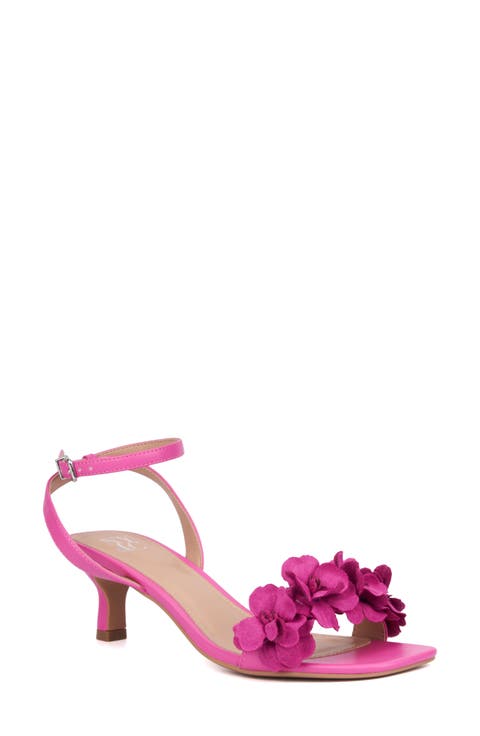 Gwendolyn Flower Strap Sandal (Women)