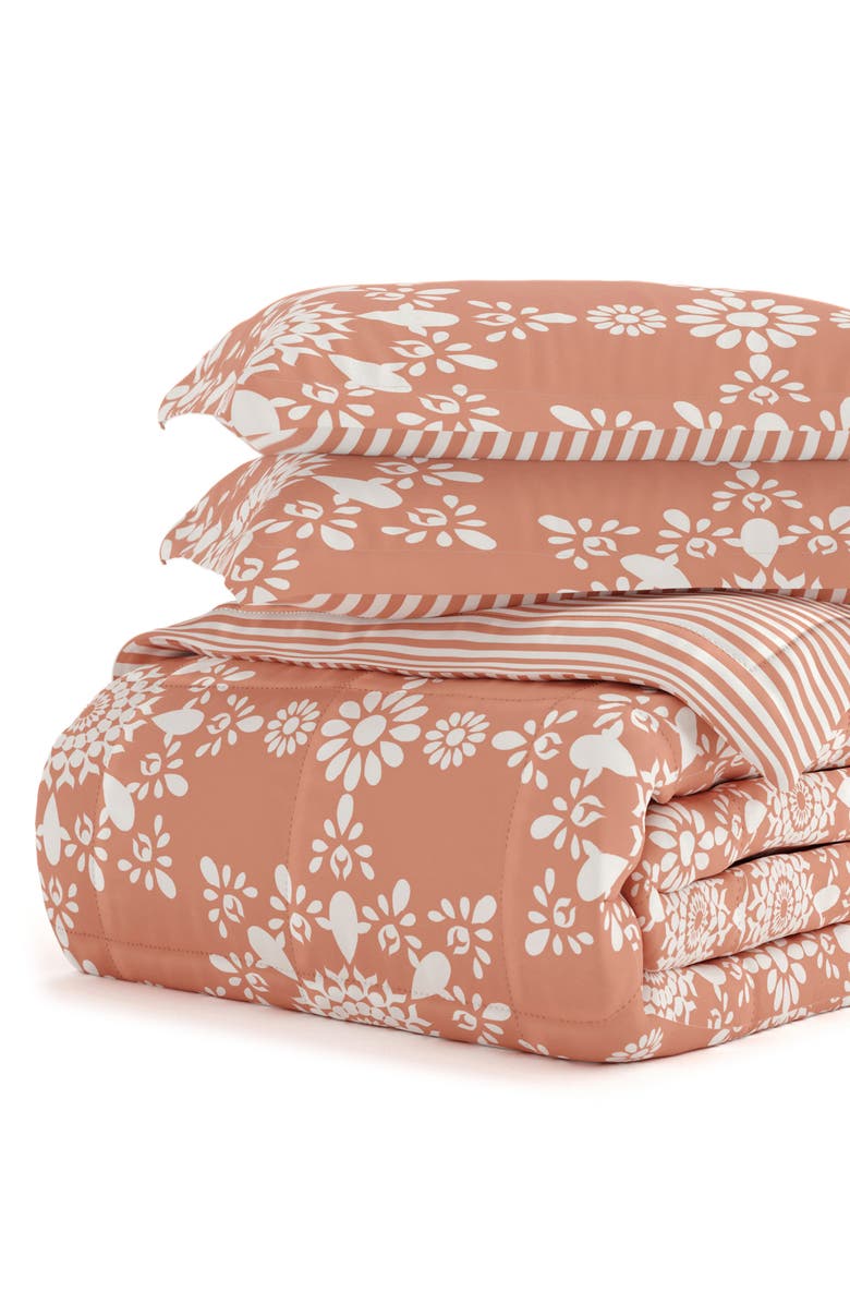 HOMESPUN Premium Ultra Soft Daisy Medallion Reversible Down-Alternative Comforter Set, Alternate, color, Clay