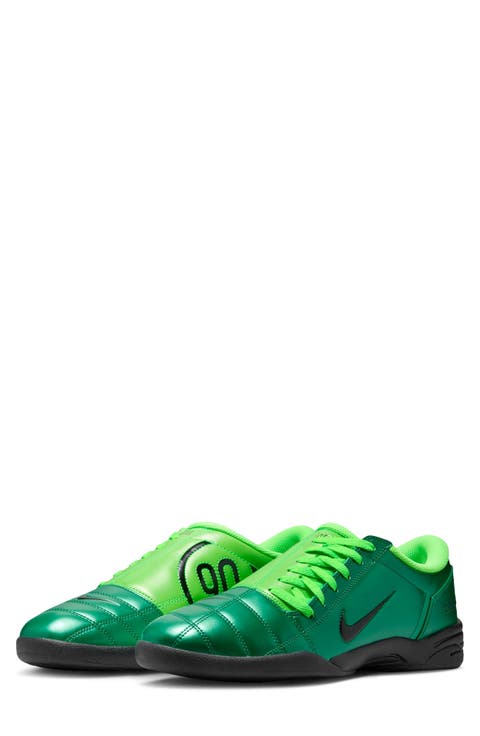 Total 90 Soccer Sneaker (Men)