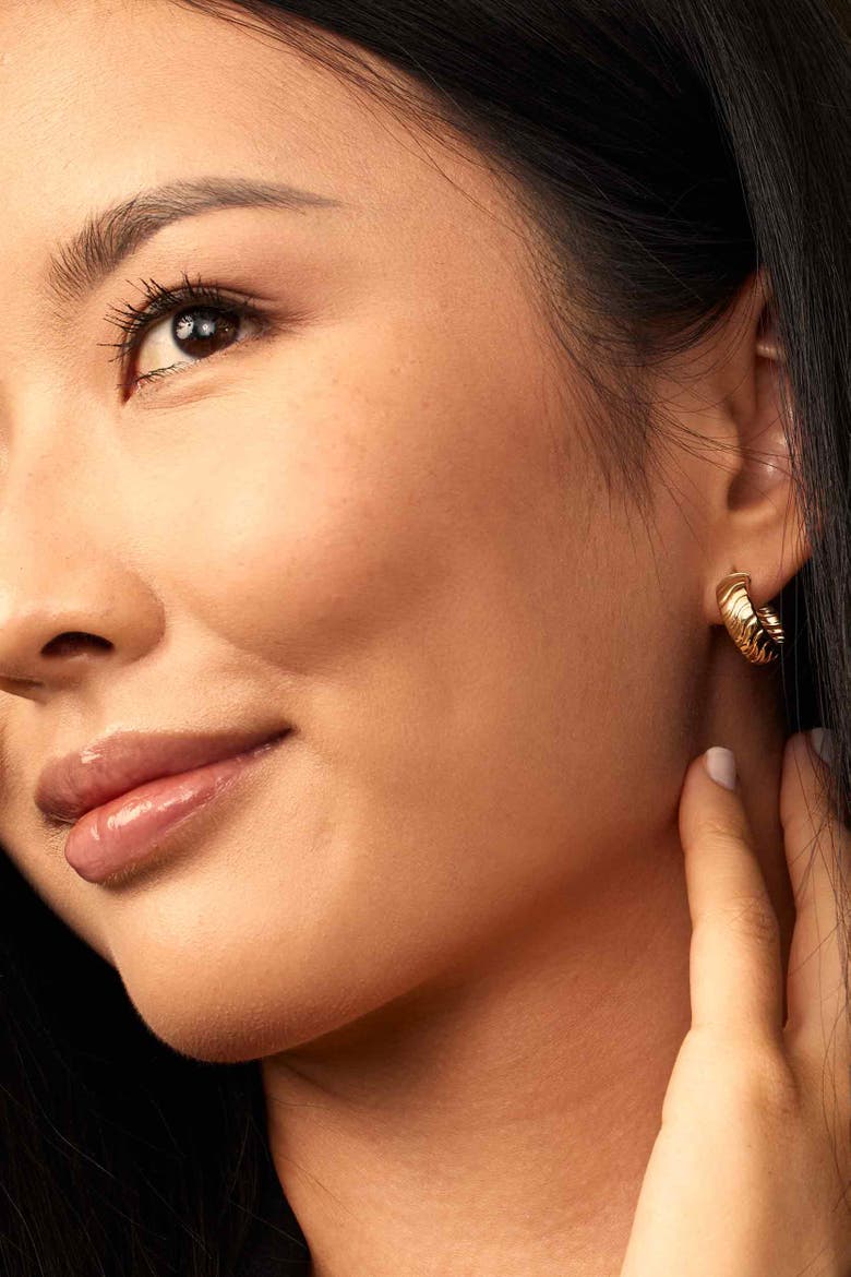 14K Yellow Gold Cobra Hoops, Alternate, color, Yellow Gold
