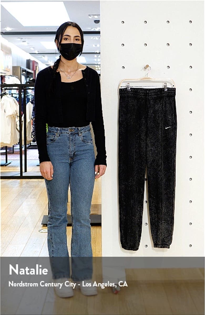 Sportswear Essential French Terry Pants, sales video thumbnail