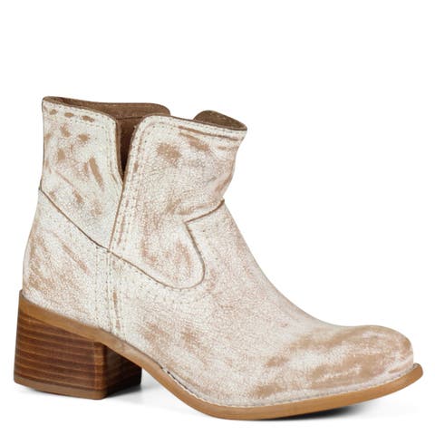 WALNUT GROVE Distressed Leather Pull-On Western Bootie