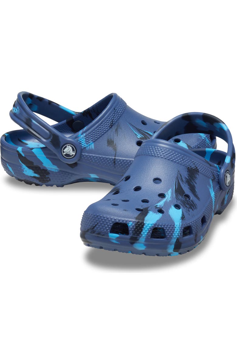 CROCS Kids' Classic Marbled Clog, Alternate, color, Nvy/Mlt