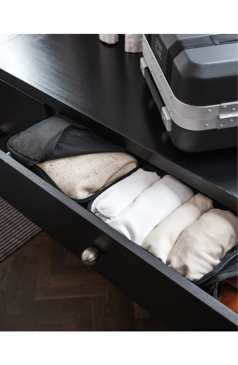 D_b_ Essential Packing Cube, Alternate, color, Black Out