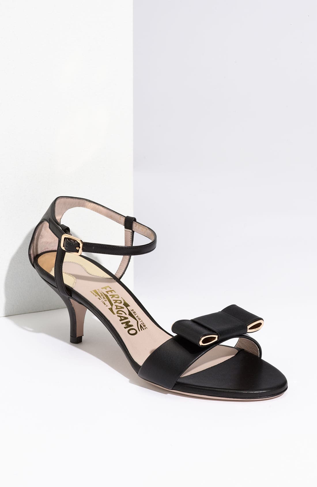 Salvatore Ferragamo 'Daren' Bow Sandal, Main, color, NERO NAPPA