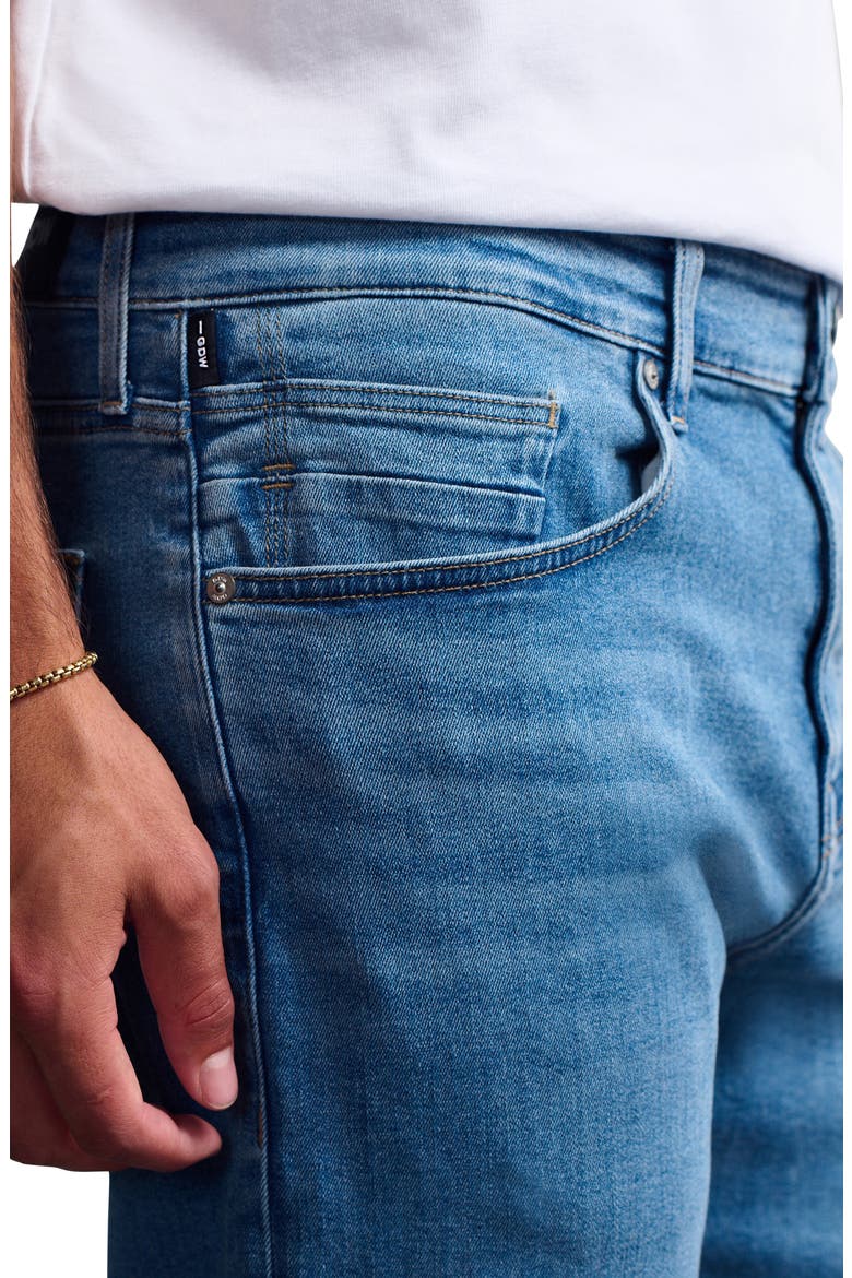 Roam Relaxed Straight Leg Jeans, Alternate, color, MID DENIM