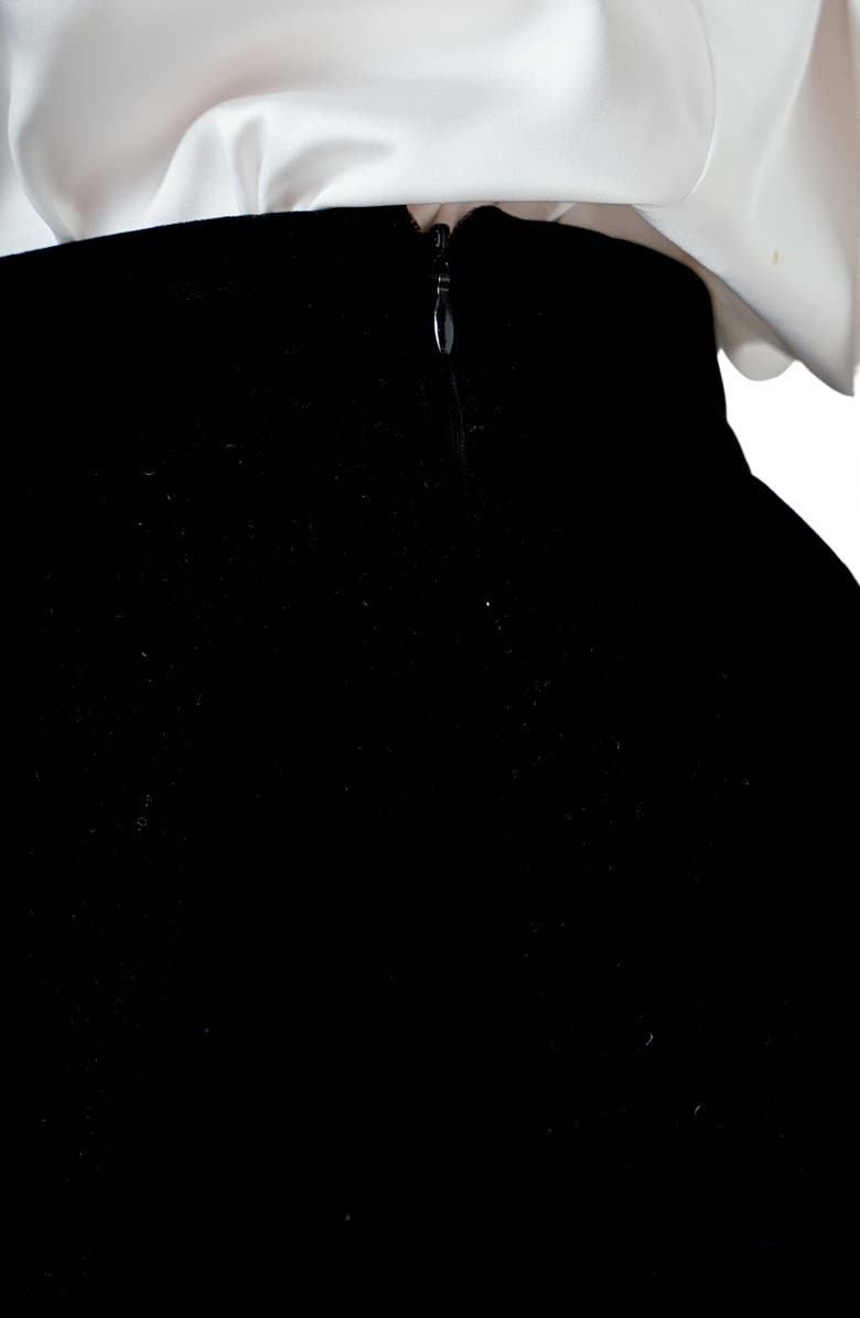 Endless Rose Velvet Bubble Hem Miniskort, Alternate, color, Black