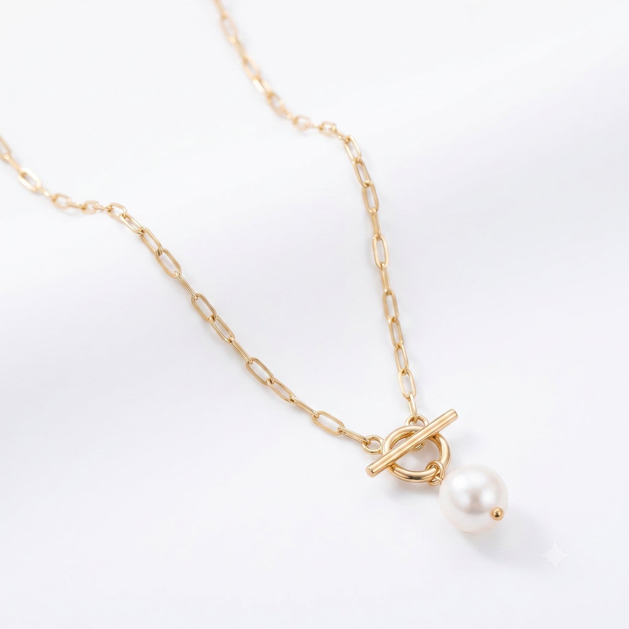 selected 18k Yellow Gold