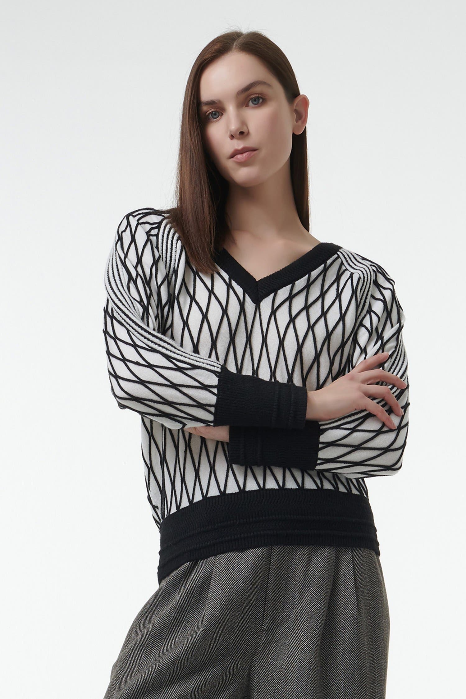 Argyle Mesh Textured Knitted Sweater - image 2