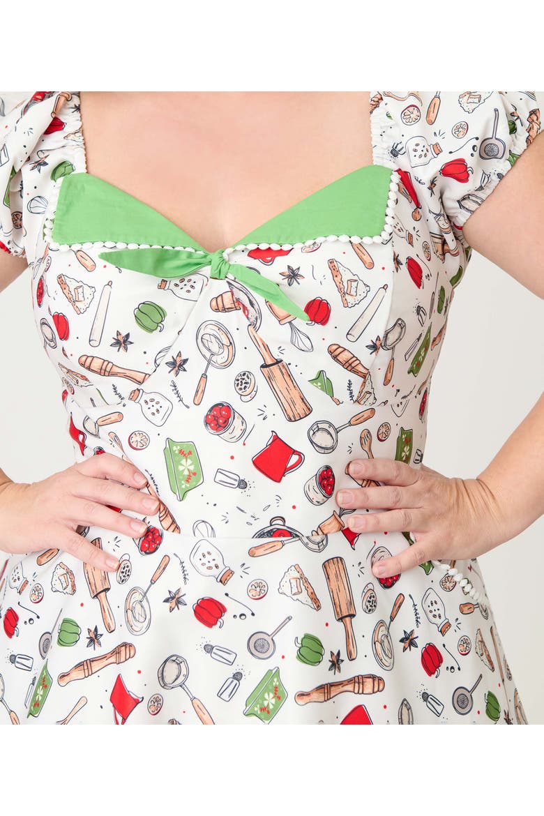 Plus Size 1950s Sweetheart Swing Dress, Alternate, color, White W/ Kitchen Print
