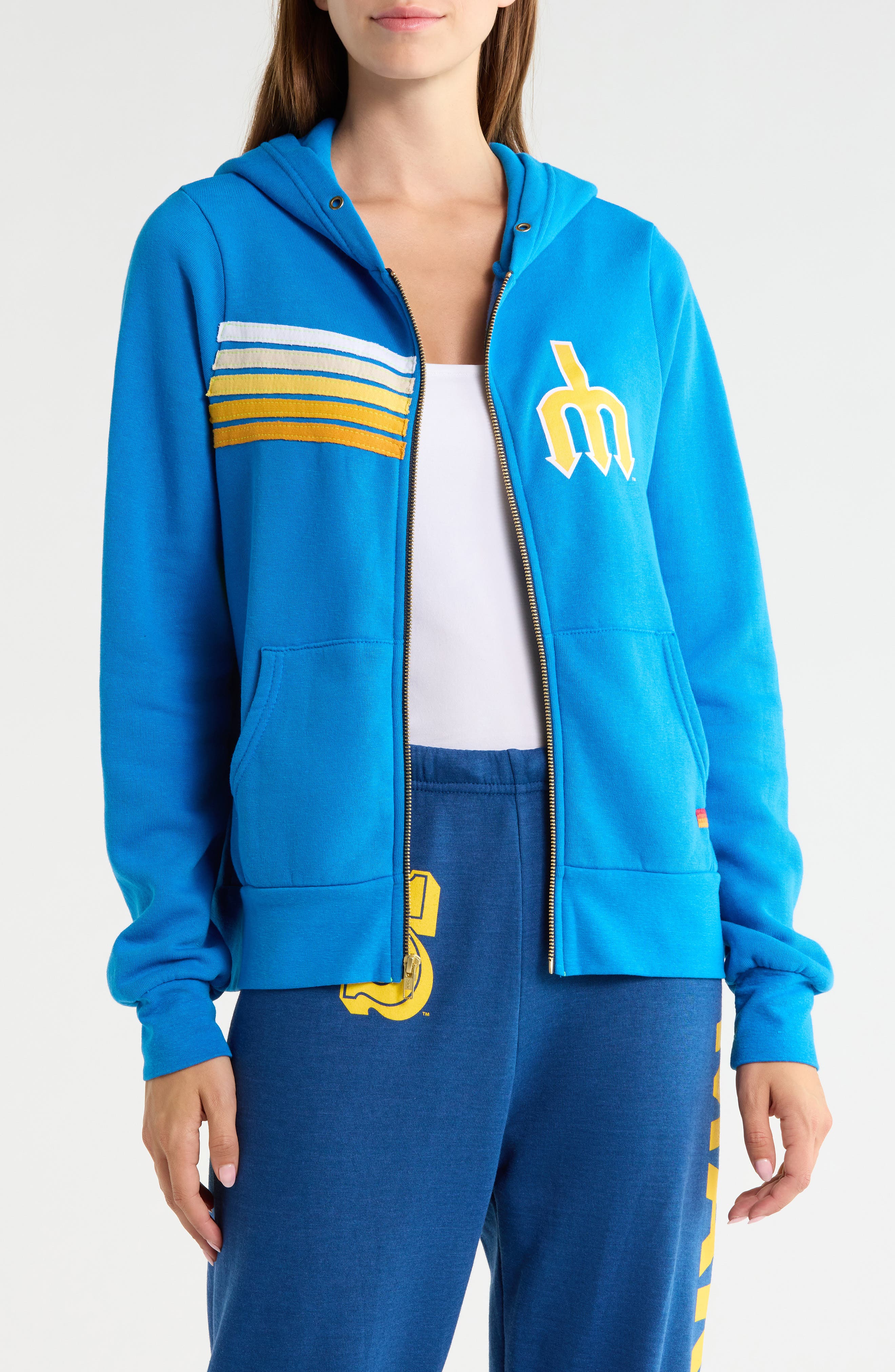 selected ADVENTURE BLUE
