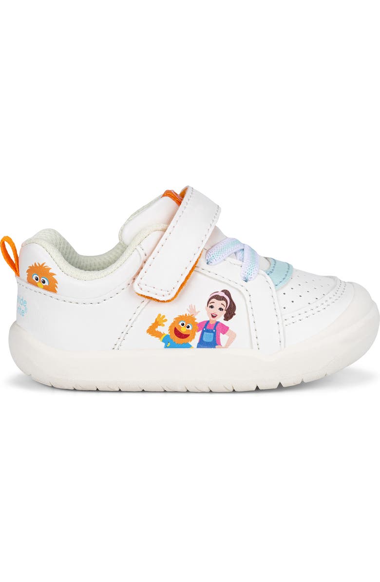 Stride Rite Kids' x Ms. Rachel Where Is Herbie Sneaker, Alternate, color, White