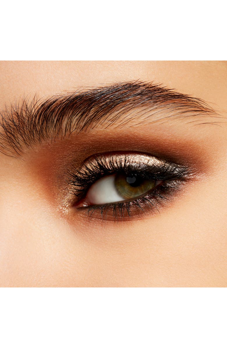 MAC Dazzleshadow Extreme Pressed Powder