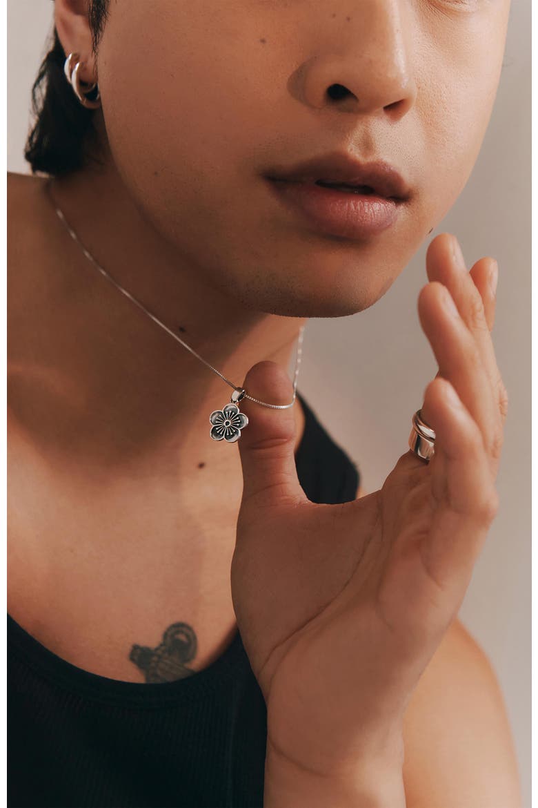 Ehwa Floral Pendant Necklace, Alternate, color, Silver