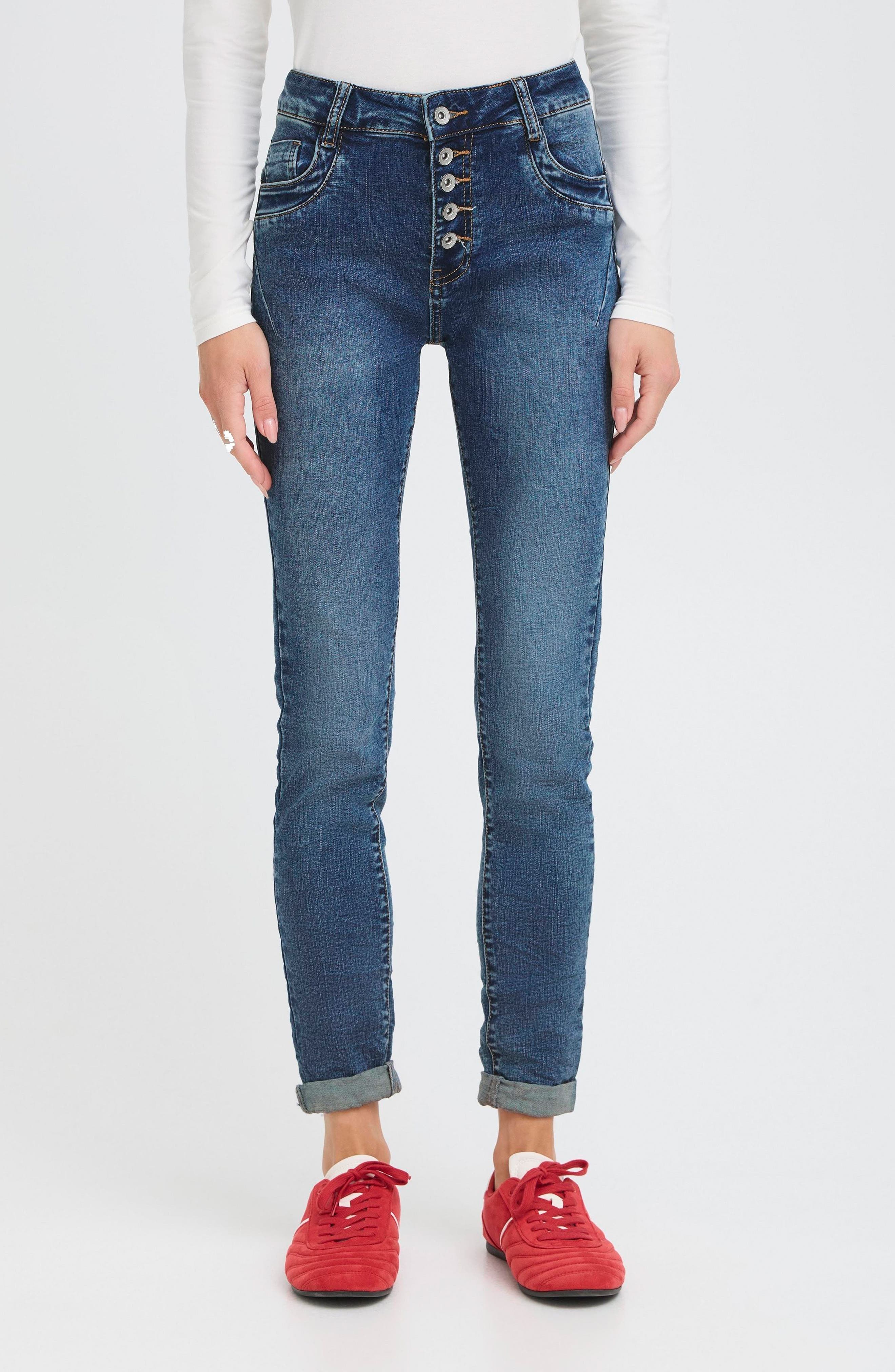Kaily Jeans