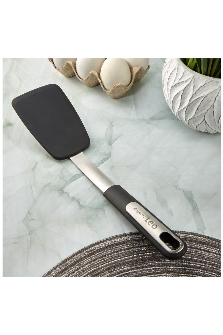 Leo 12.5-Inch Graphite Flexible Turner, Alternate, color, BLACK