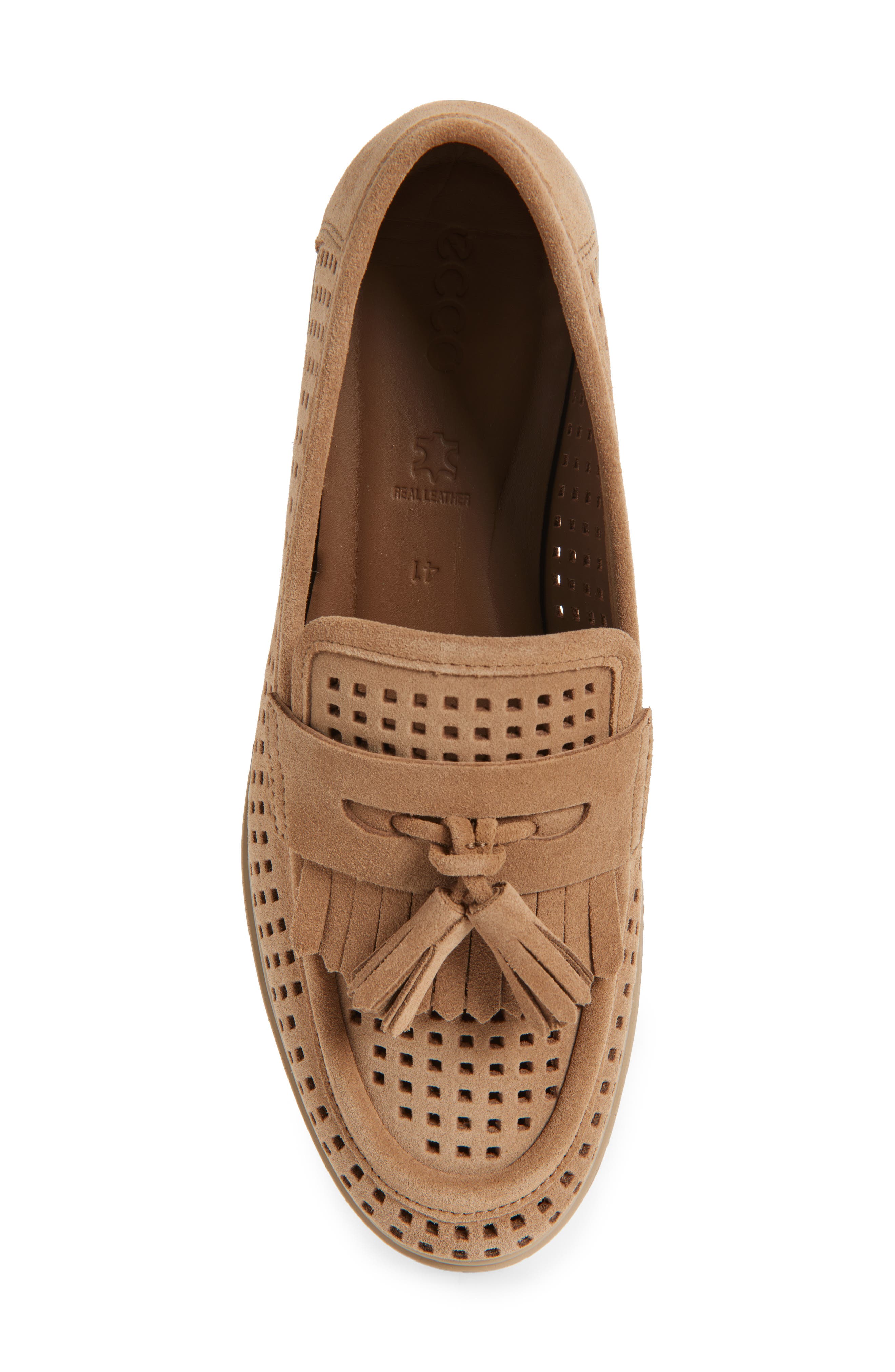 Classic 15 Tassel Loafer, Alternate, color, CAMEL