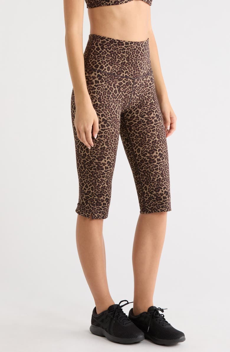 MPG Sculpt Capri Leggings, Alternate, color, New Leopard