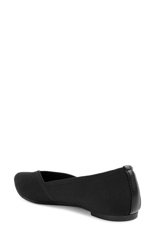 Me Too Alivia Pointed Toe Flat In Black