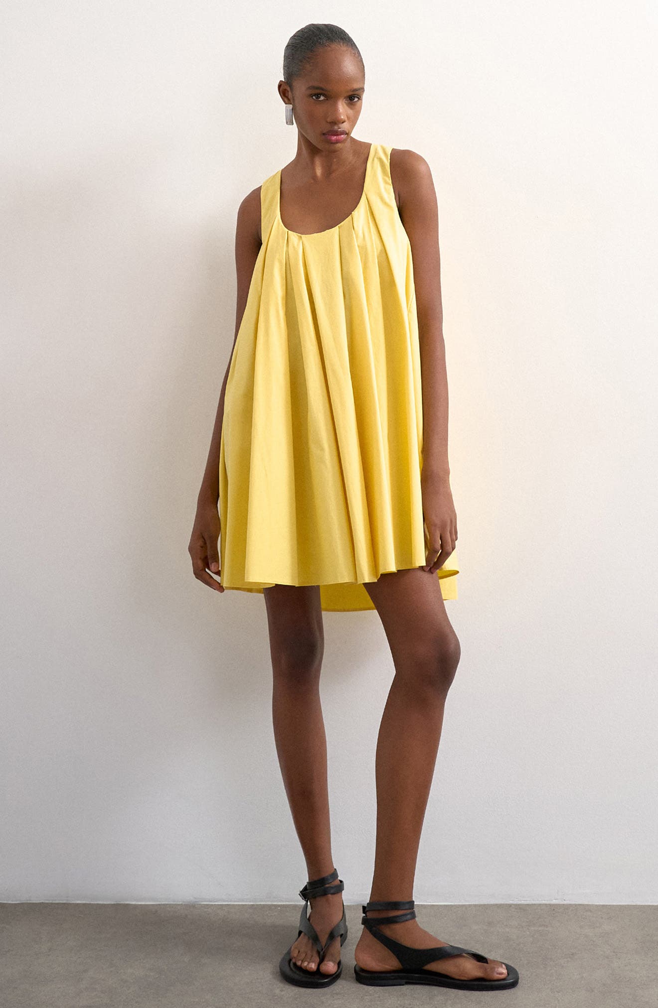 selected YELLOW