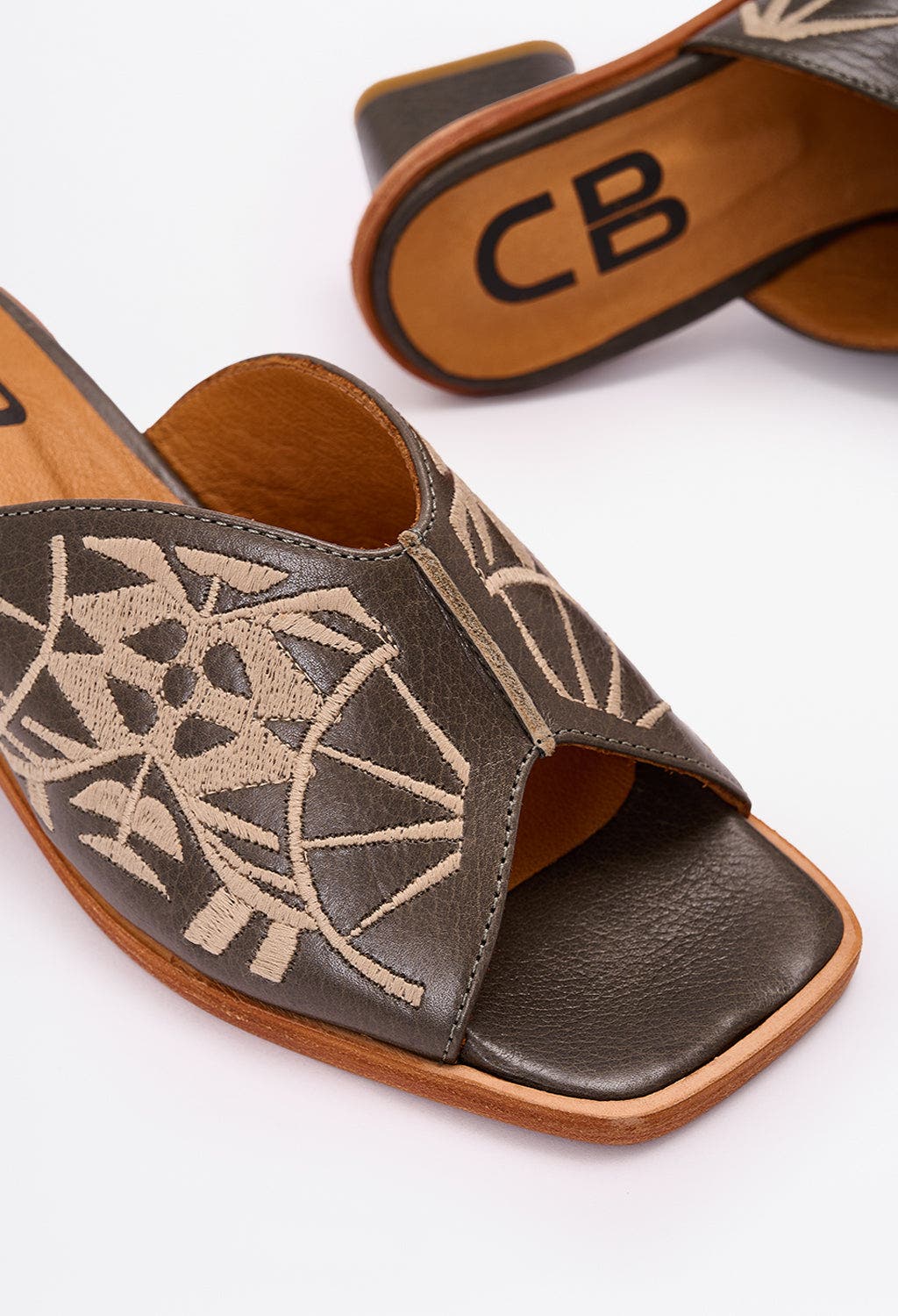 Unconvinced Slide Sandal, Alternate, color, Mink