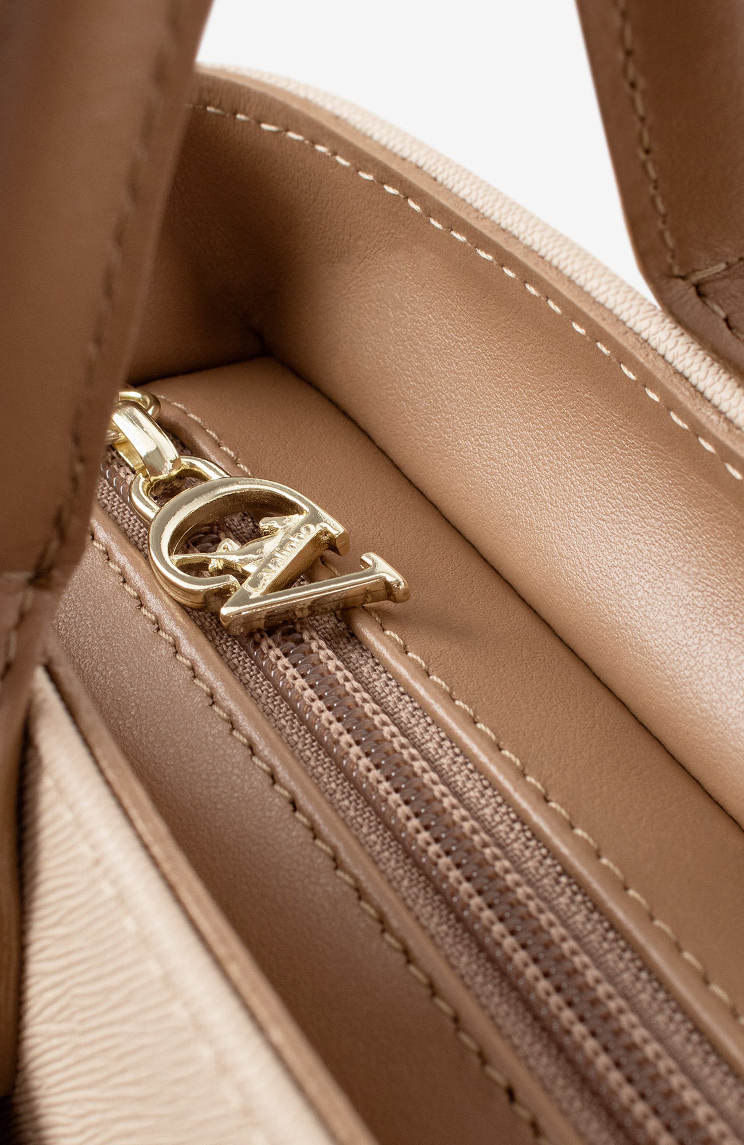 CV By Cavalinho 635 Handbag, Alternate, color, Beige / White