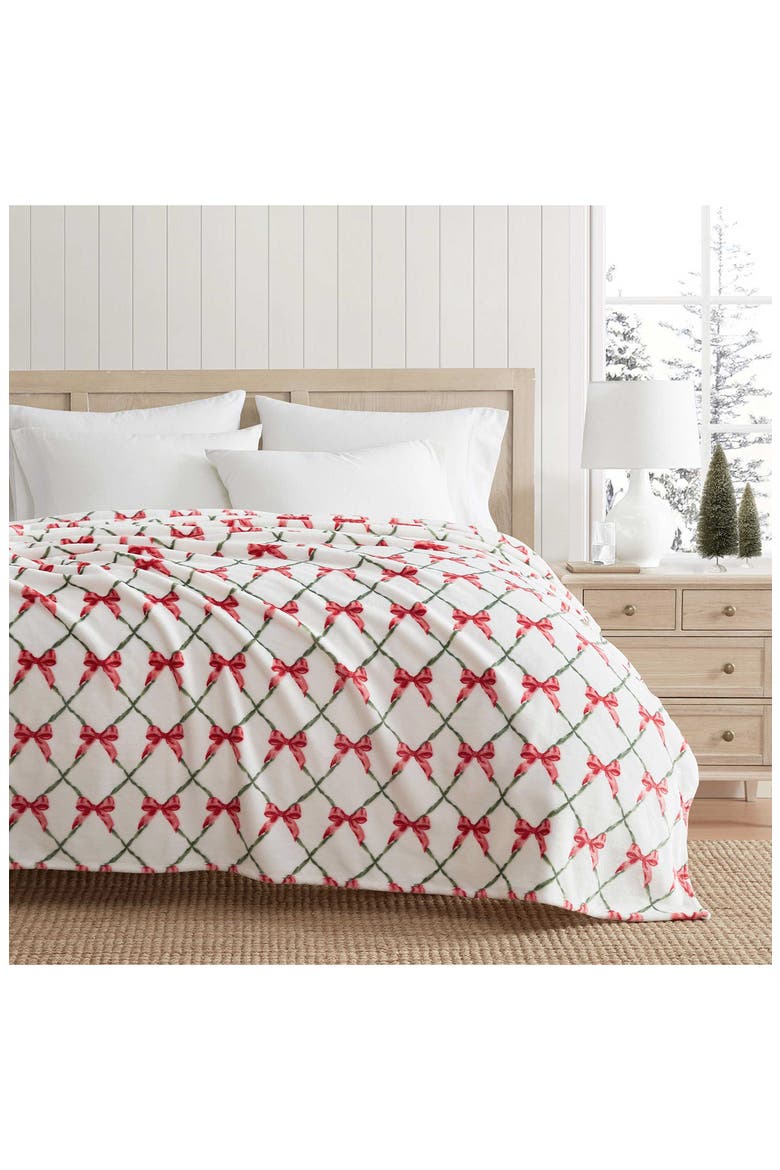 Emma's Bow Plush Throw Blanket, Alternate, color, WHITE/ RED/ GREEN