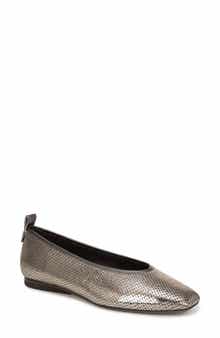 27 EDIT Naturalizer Carla Leather Ballet Flat
